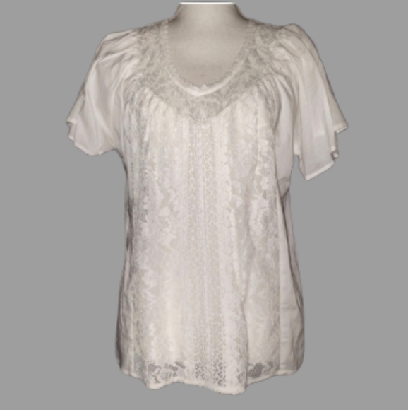 Victoria's Secret Tops - Victoria Secrets White Blouse Top